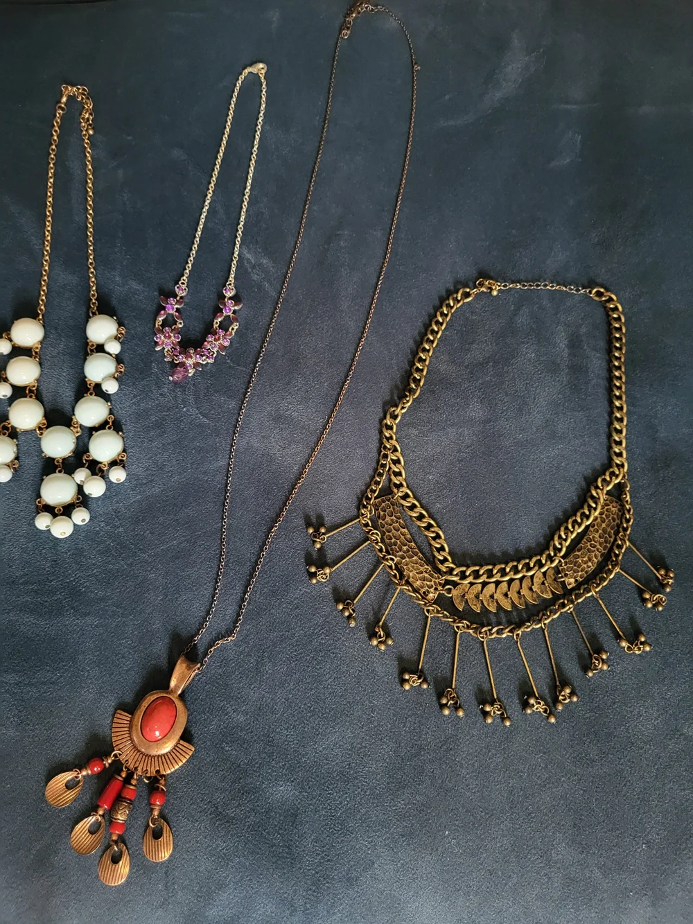 Women’s Mixed Necklace Set – Green, Gold, White, Pink Accents